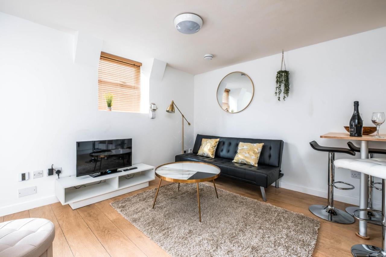 Cosy Flat In Free Parking Area, Next To Bus Stop Brighton Exterior photo